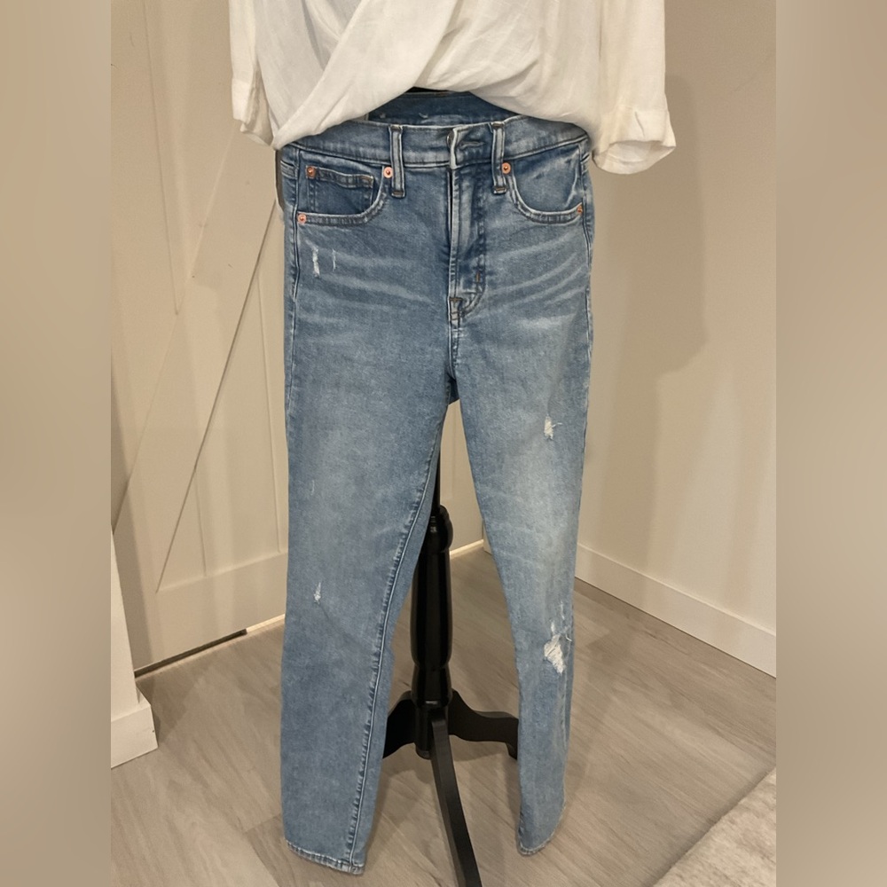 GAP True Skinny High rise Women's Blue Distressed Jeans